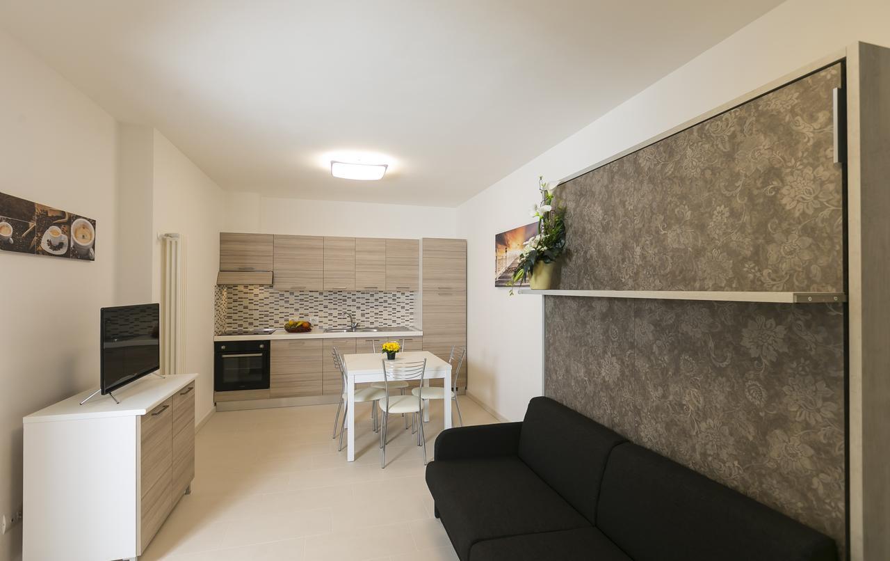 Residenza Riva Azzurra Aparthotel Rimini Eksteriør bilde